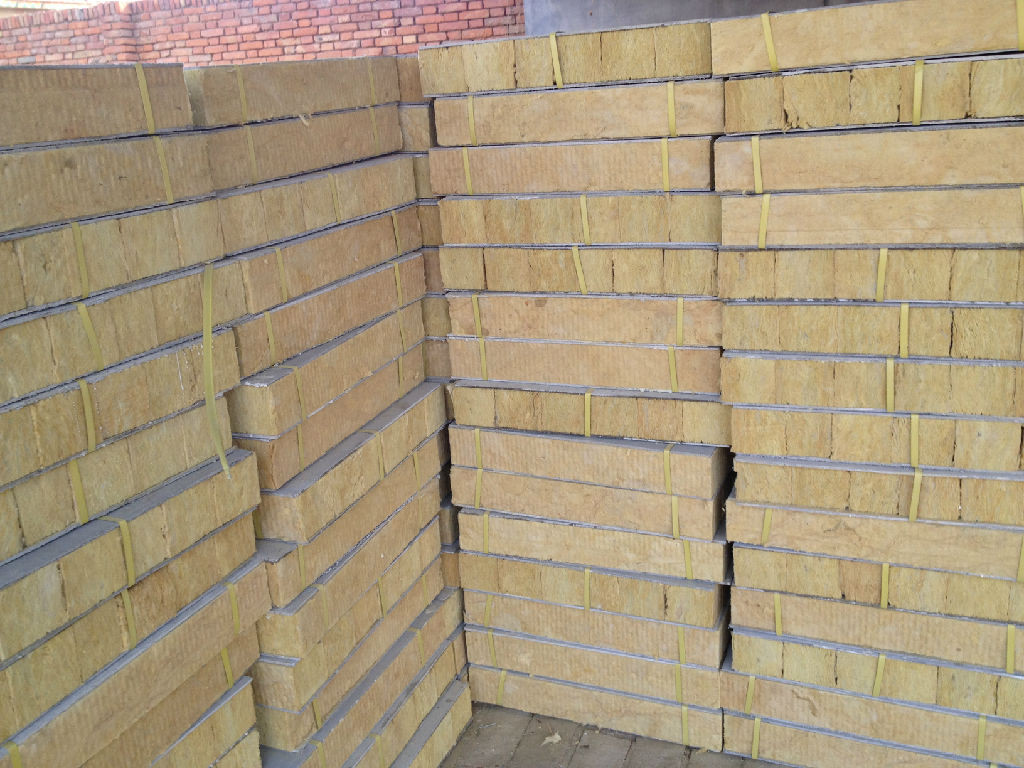 巖棉板保溫材料 巖棉板生產(chǎn)廠家