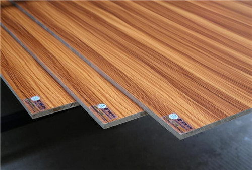 免漆板和烤漆板的區(qū)別有哪些