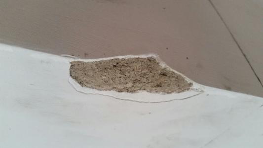 墻面掉沙怎么處理 墻面脫落起皮原因有哪些