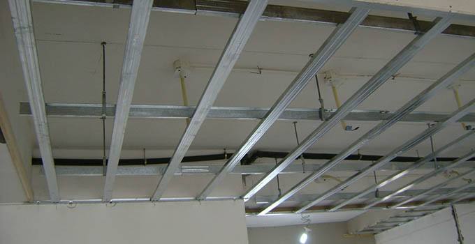 輕鋼龍骨怎么選及輕鋼龍骨隔墻安裝規(guī)范