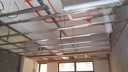 輕鋼龍骨怎么選及輕鋼龍骨隔墻安裝規(guī)范