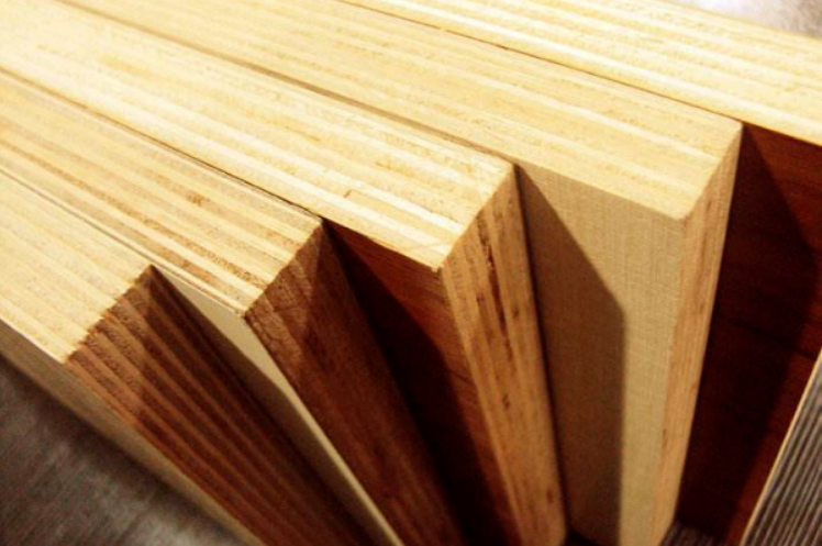 膠合板是實(shí)木板嗎?膠合板的優(yōu)點(diǎn)和缺點(diǎn)是什么