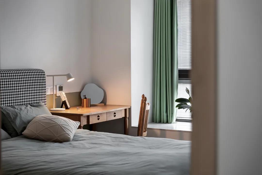 小臥室裝修設(shè)計(jì)有哪些技巧?這幾招兒超有效!