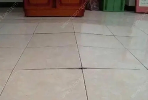 新房裝修貼磚空鼓到底是什么原因呢？