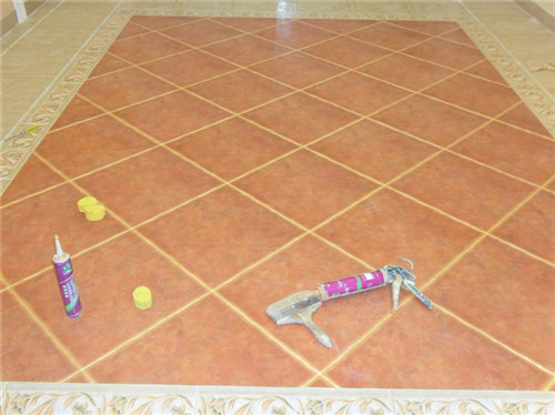 地磚劃痕修復(fù)方法是什么，地磚日常的保養(yǎng)工作是怎樣的?