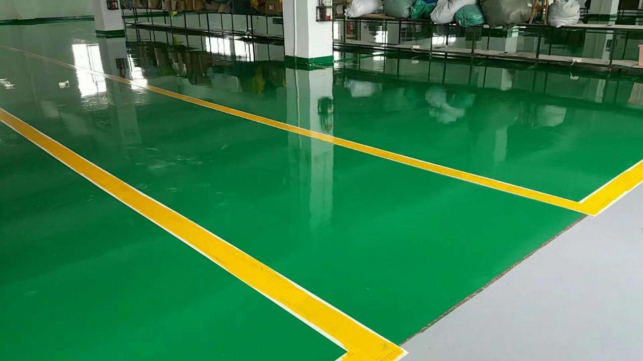 環(huán)氧地坪漆如何清洗掉，環(huán)氧地坪漆施工注意事項(xiàng)有哪些?
