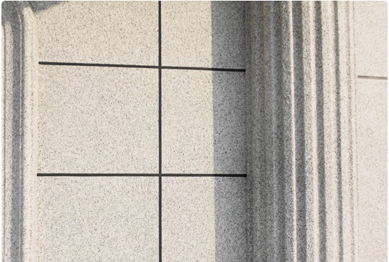 真石漆和多彩涂料區(qū)別具體體現(xiàn)在哪些方面?