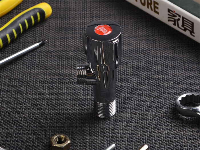 黃銅角閥有哪些特點(diǎn)，如何鑒別黃銅角閥質(zhì)量?